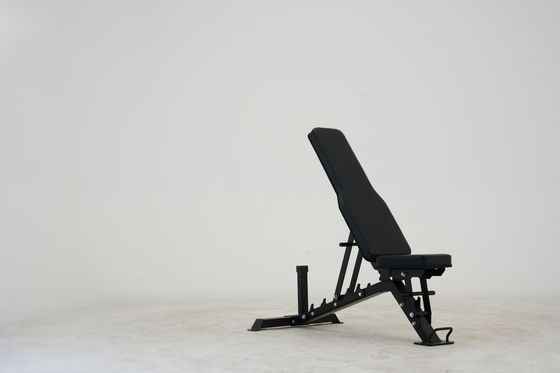 Bench di sollevamento pesi pieghevole per palestra interna
